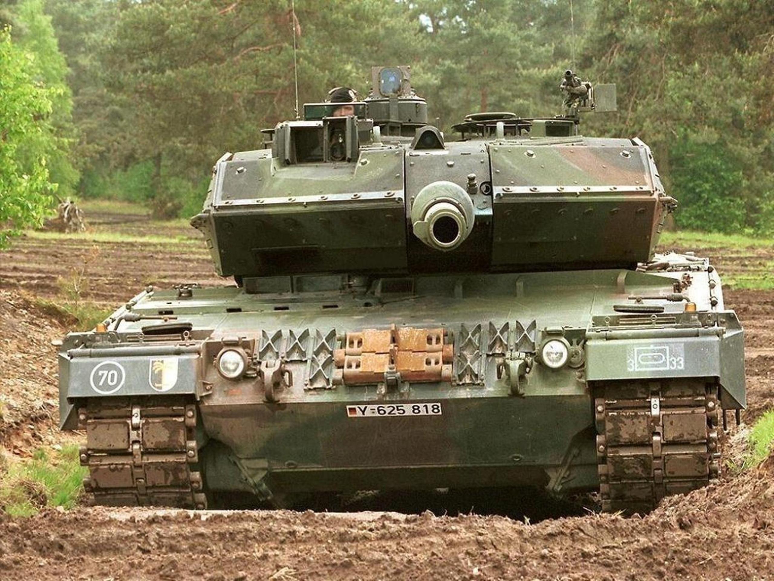Навел танк. Леопард 2а7. Танк леопард 2а6. Танк леопард 2. Leopard 2a6 Armor.