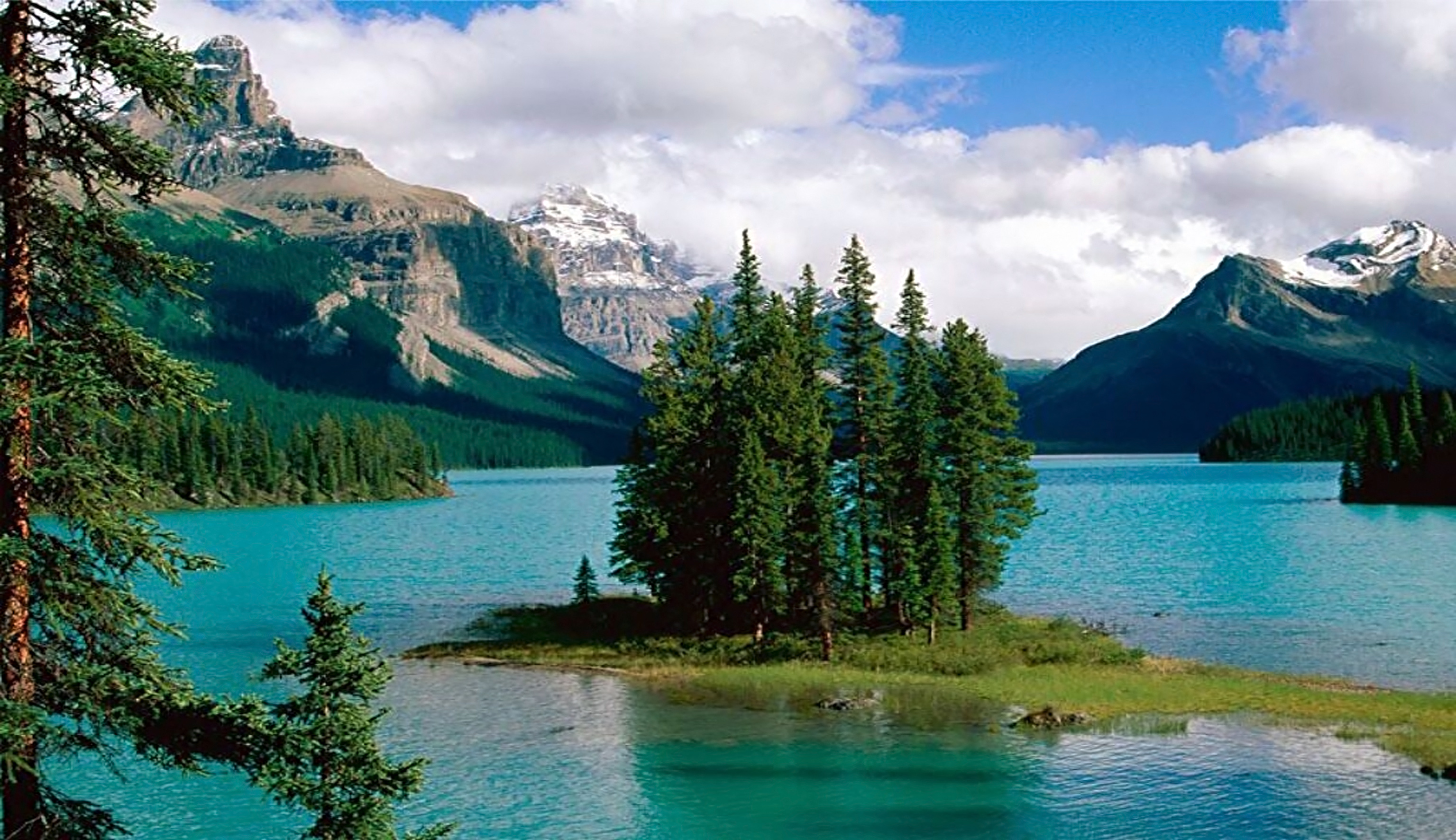 Найти картинку природу. Озеро Маккей Канада. Национальный парк Джаспер Канада. Озеро Малайн, национальный парк Джаспер, Канада. Оленье озеро Канада.